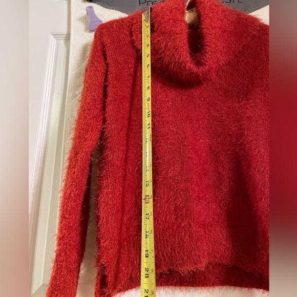 Eyelash sweater - Picture 5 of 6